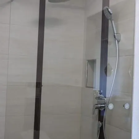 Weingut Lahmer August Rebstock