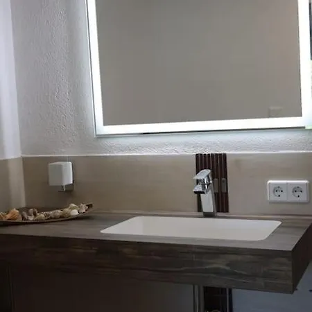 דירה Weingut Lahmer August Rebstock