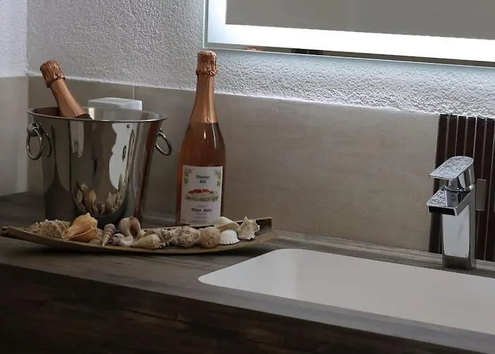 Weingut Lahmer August Rebstock